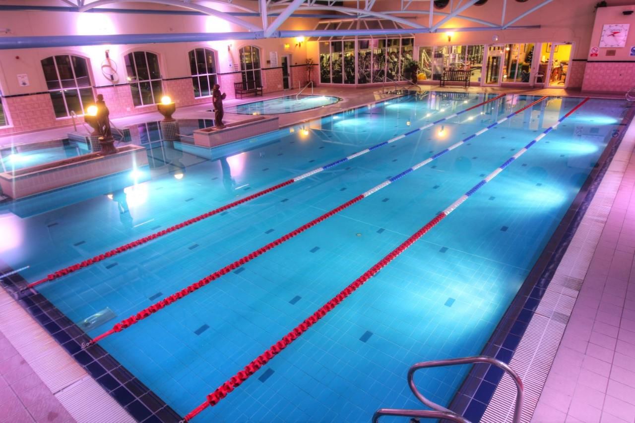 Отель Treacys West County Conference and Leisure Centre Эннис-26