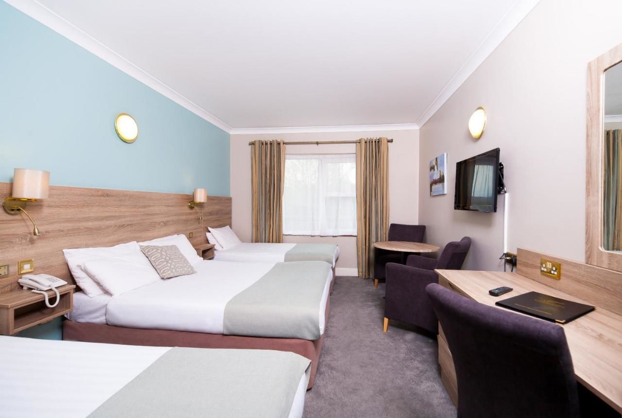 Отель Treacys West County Conference and Leisure Centre Эннис-6