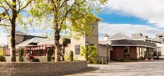 Отель Treacys West County Conference and Leisure Centre Эннис-0