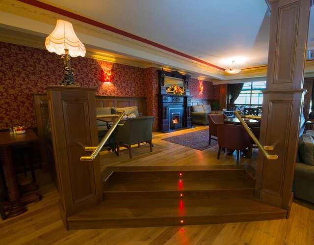 Отель Treacys West County Conference and Leisure Centre Эннис-15
