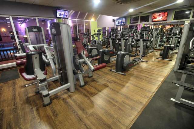 Отель Treacys West County Conference and Leisure Centre Эннис-24