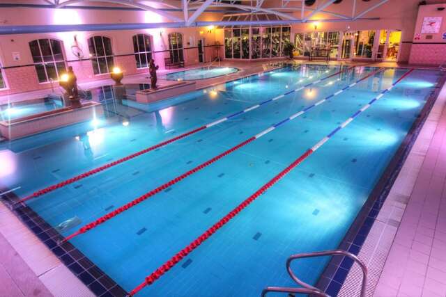 Отель Treacys West County Conference and Leisure Centre Эннис-25