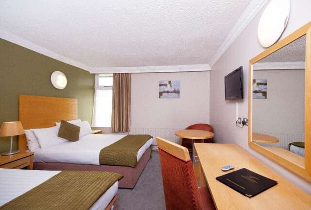 Отель Treacys West County Conference and Leisure Centre Эннис-30