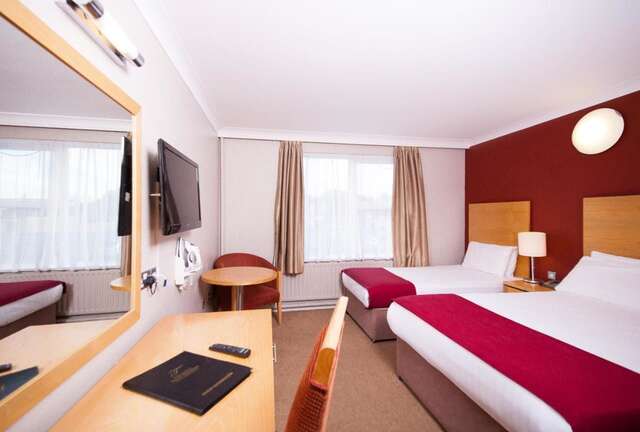 Отель Treacys West County Conference and Leisure Centre Эннис-6